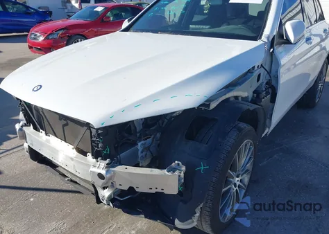 2016 Mercedes-Benz Glc 300 from USA, damaged, VIN WDC0G4JB8GF009422